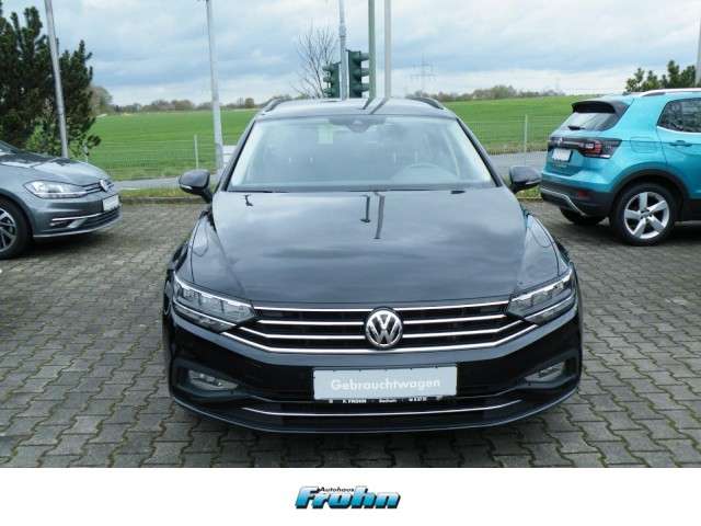 Volkswagen Passat Variant Business Klima Navi Einparkhilfe Fenster el.