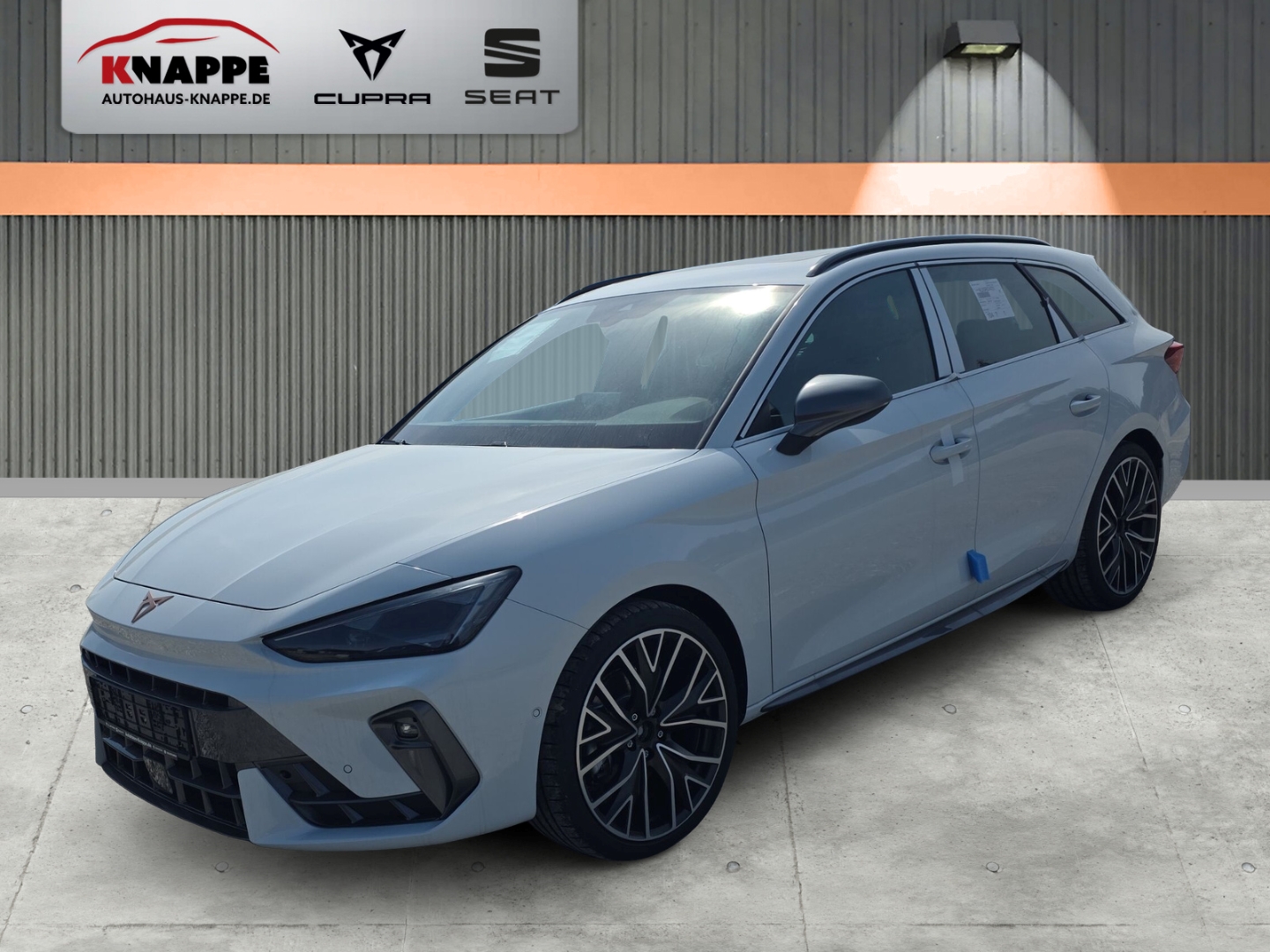 Cupra Leon Sportstourer 1.5 eTSI AHK Panorama Matrix Senheiser Seitenschweller