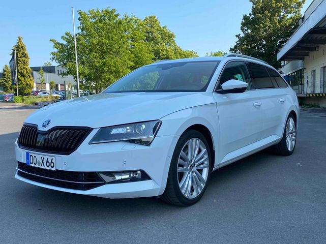 SKODA SUPERB COMBI 2.0 TSI DSG 4x4 206kW *NAVI*LEDER*A