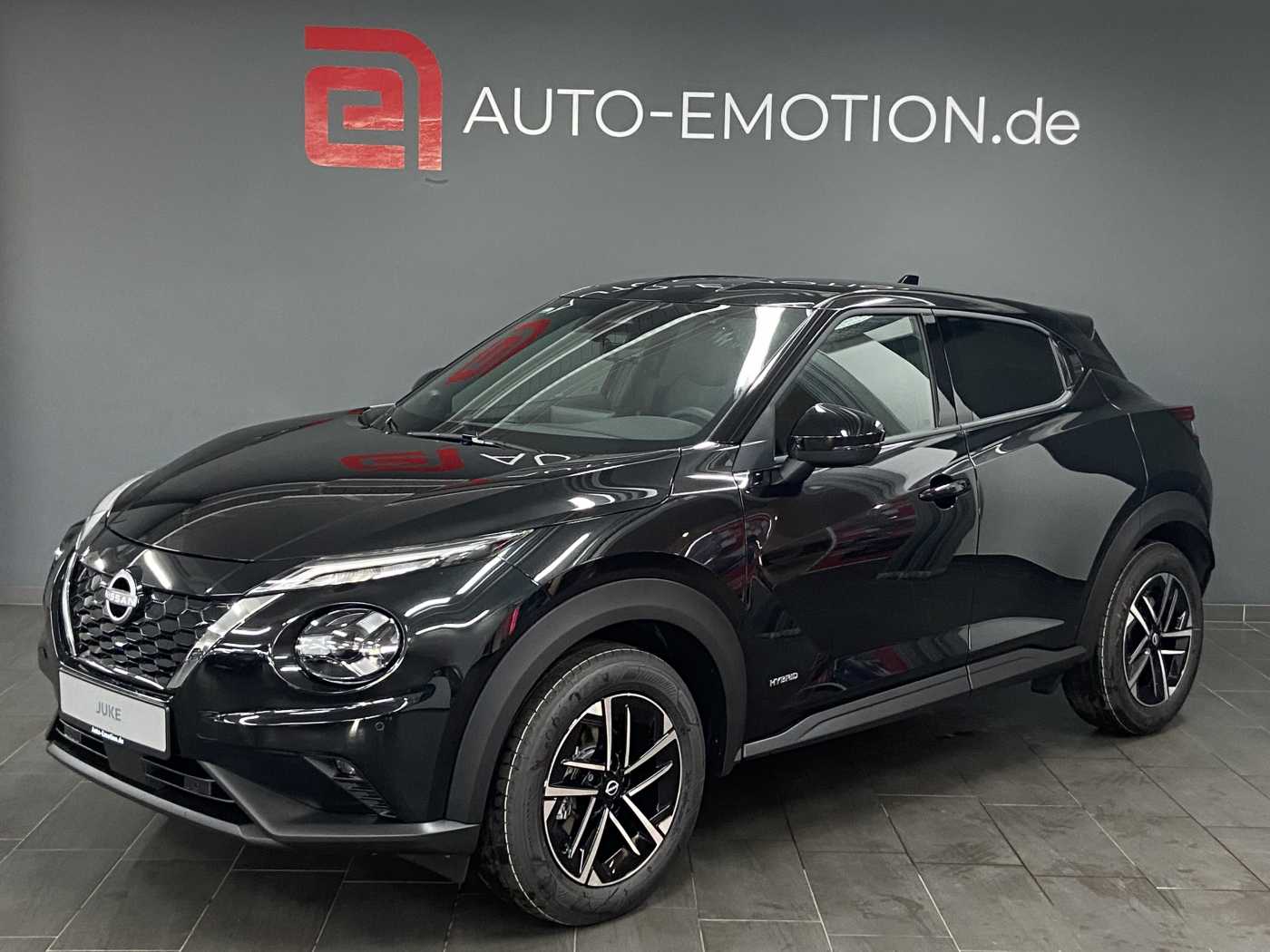 NISSAN Juke N-Connecta 1.6 Hybrid 4AMT