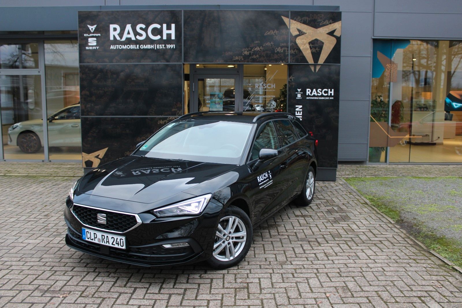 Seat Leon Sportstourer 1.5 eTSI ACT 110kW Style ED DSG+NAVI+SHZ