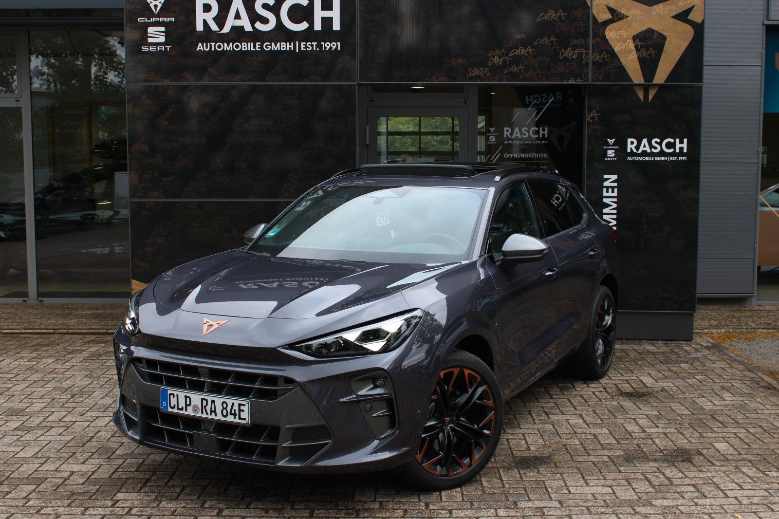Cupra Terramar 1.5 e-HYBRID VZ DSG +PANO.+LEDER+360°++