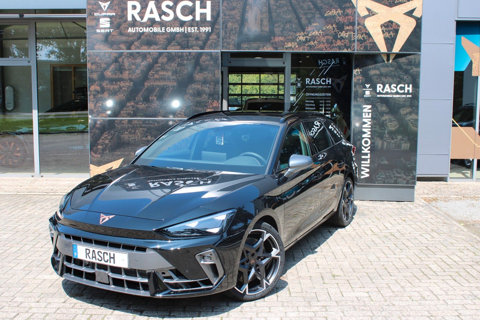 Cupra Leon SP 2.0 TSI 4Drive VZ DSG +LED+ACC+NAVI+SHZ+