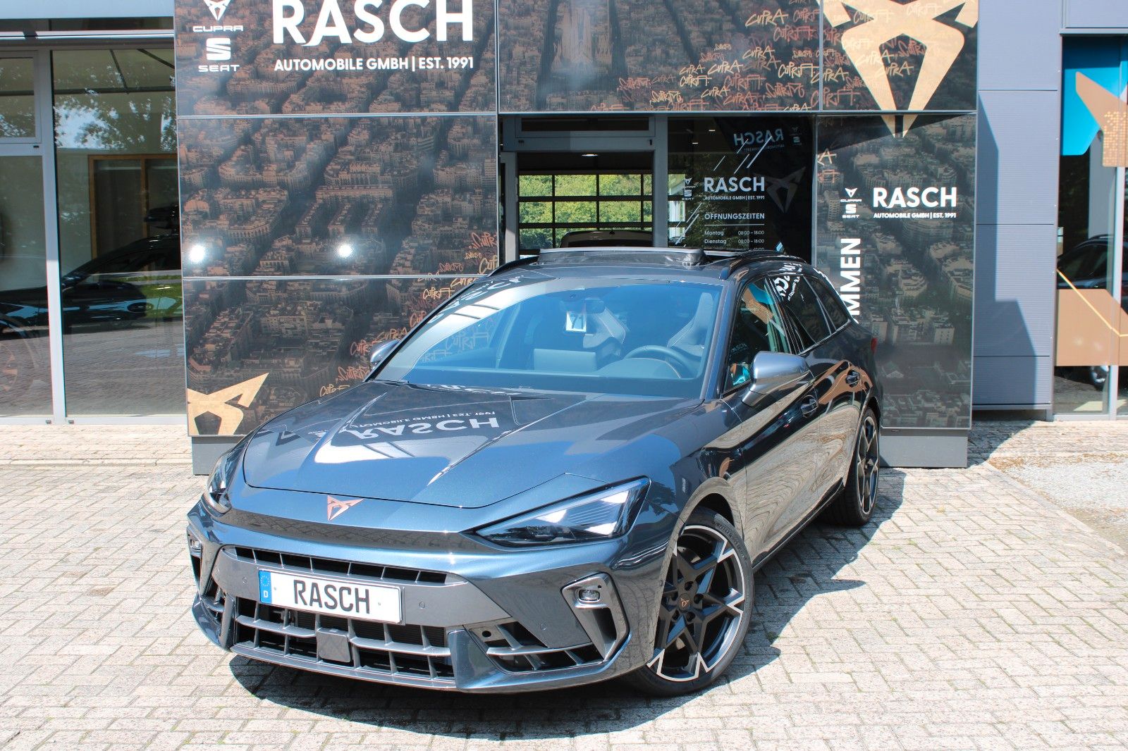 Cupra Leon Sp 2.0 TSI 4Drive VZ DSG +LED+ACC+AHK+NAVI+