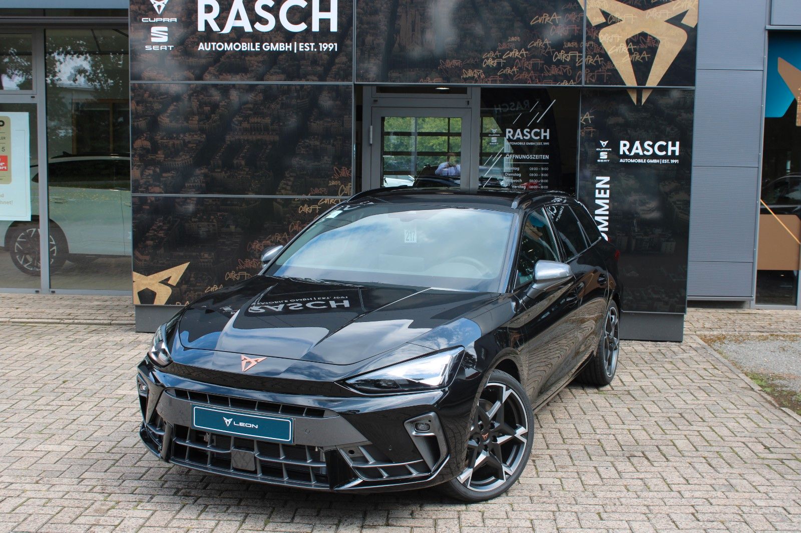 Cupra Leon ST 1.5 e-Hybrid VZ DSG+ACC+AHK+RFK+NAVI+SHZ