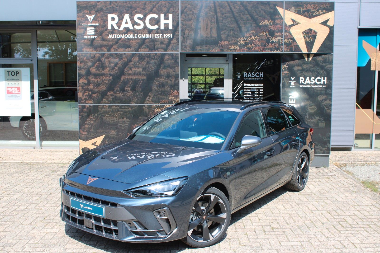 Cupra Leon Sportstourer 1.5 e-Hybrid 150kW DSG+AHK+SHZ