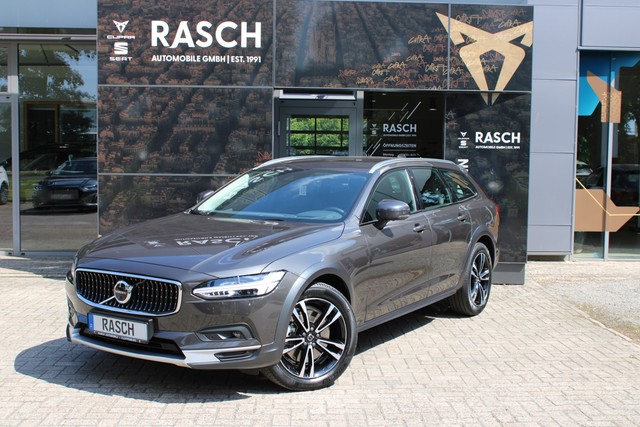Volvo V90 Cross Country (10.2016->) Pro AWD