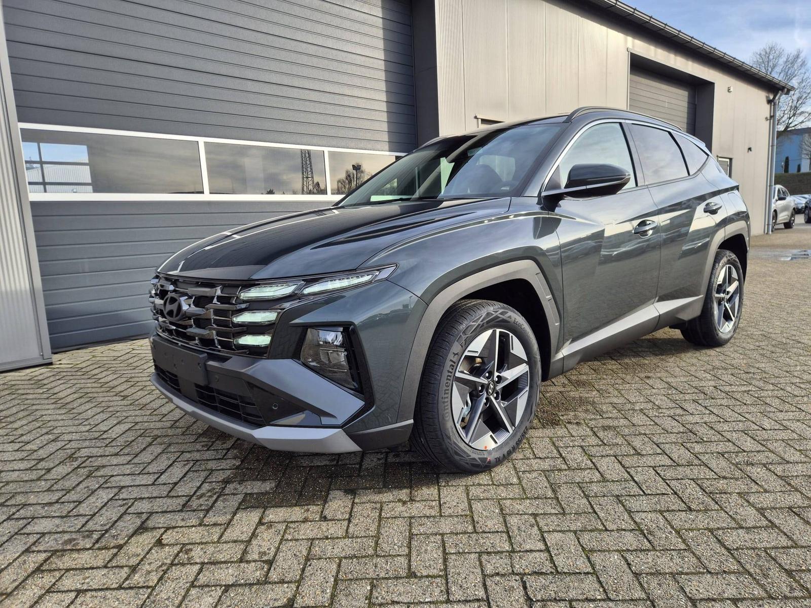 Hyundai Tucson  Trend 1.6 T-GDI 150PS Automatik TZ 2026 Teil-Leder Sitzheizung v+h Lenkradheizung Klimaautomatik Navi Touchscreen DAB+ Apple CarPlay + Android Auto PDC v+h Rückf.-Kamera Matrix-LED-Scheinw.